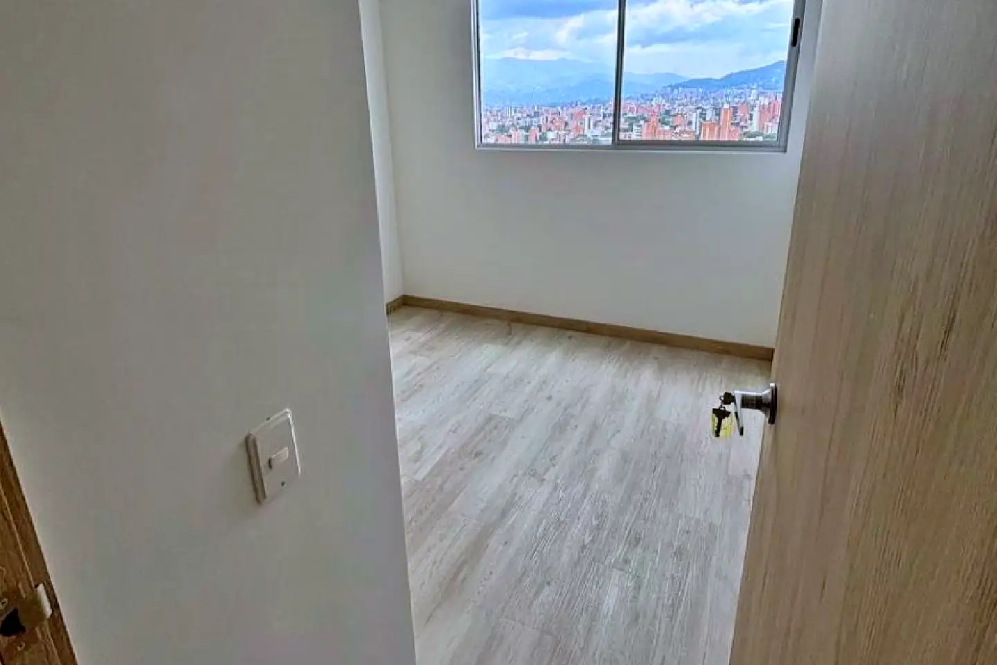 Apartamento-en-Venta-Calasanz-Parte-Baja-Medellin-7