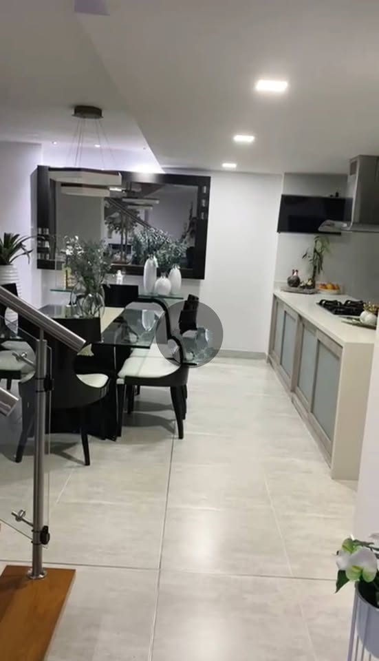 649748780_3059817407552211_6568934622557807670_n